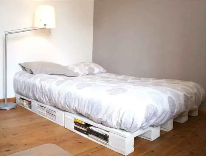 camas con palets blanca baja simples